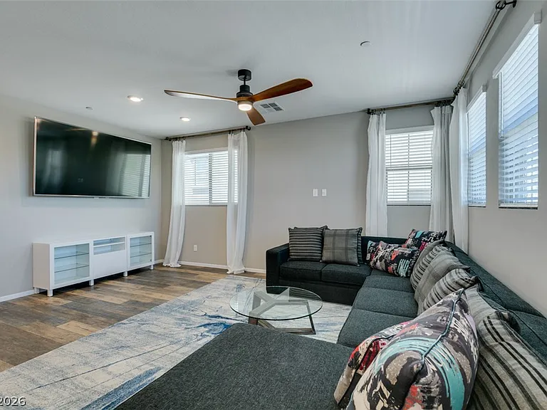 11940 Tomales Bay St — Photo 14