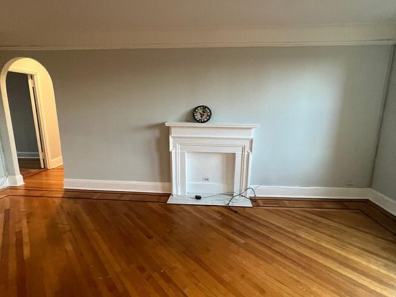 3rd image of 1 Broad Pkwy APT 7