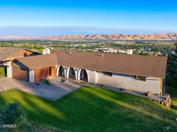 708 Scenic Bluff Dr, Yakima, WA 98908