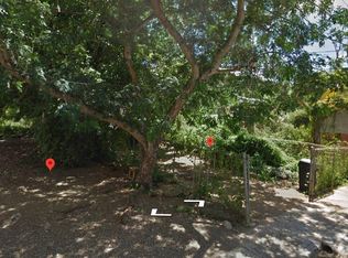 11 Hill St #B, Christiansted, VI 00820