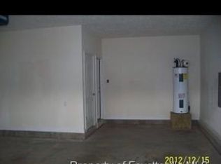 214 Stockbridge Dr, Raeford, NC 28376