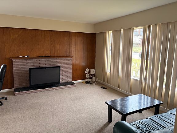 3rd image of 250 W 64th Ave