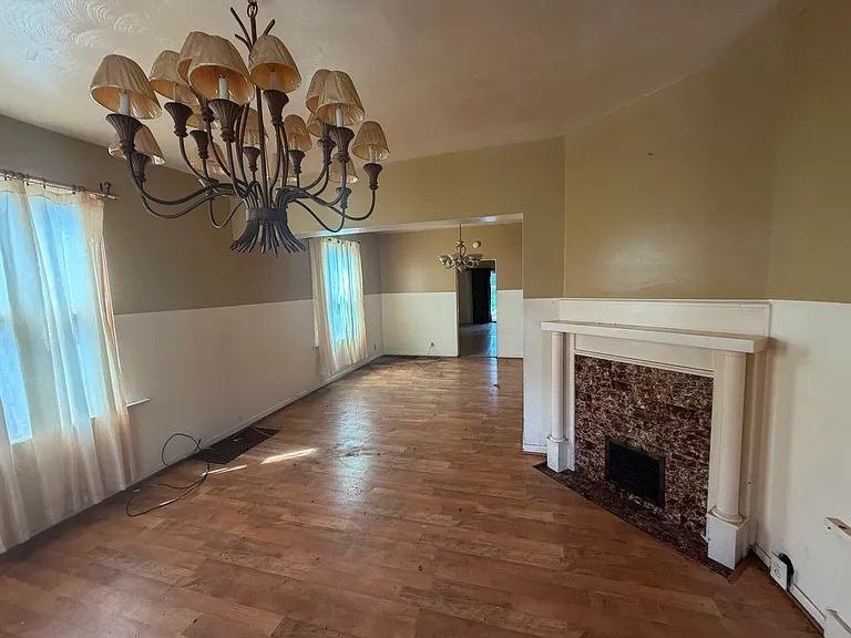 829 E McClure Ave — Photo 8