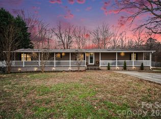 752 Sam Brown Rd, Gastonia, NC 28056