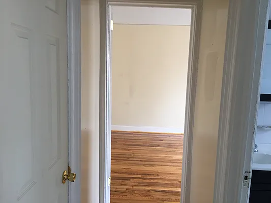 Rented by Edward Gugenheim, LREB | media 13