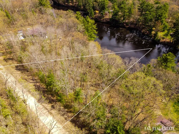 0 Pond Rd, Montague, MI 49437