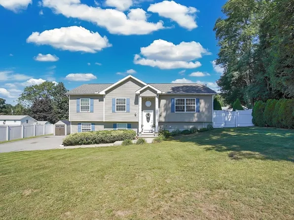 166 Hendrick St, Chicopee, MA 01020