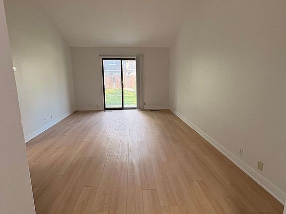 3rd image of 312-314 W Charter Dr