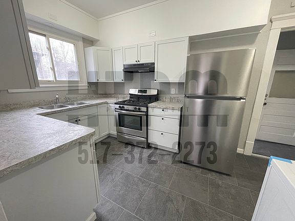 3rd image of 523 N Pine St #2
