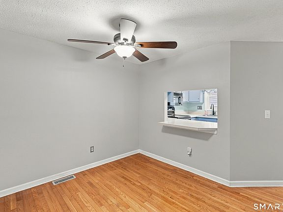 5th image of 86 Metacomet Drive #86