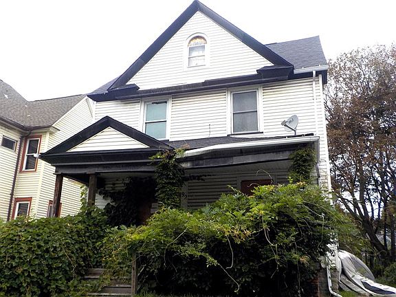 2nd image of 92 Avenue D