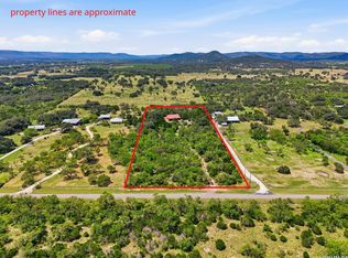 423 Kahn Rd, Rio Frio, TX 78879