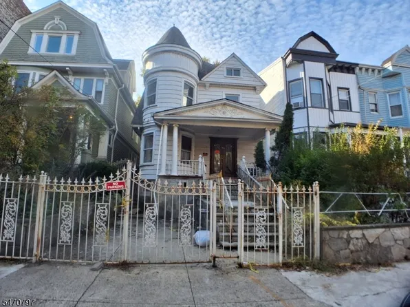 151 Harrison Ave, Jersey City, NJ 07304