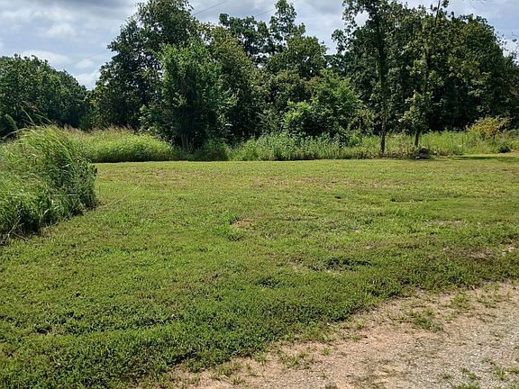 2nd image of 5160 County Road 9380