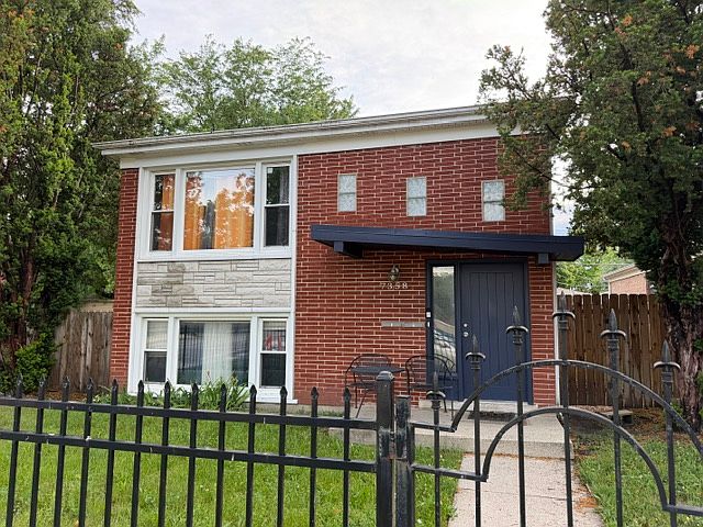 1st image of 7358 S Aberdeen St Unit 2