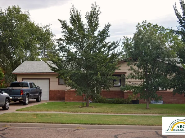 1014 Evans St, Garden City, KS 67846