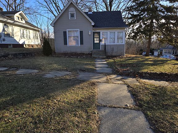 2nd image of 2203 15th Ave