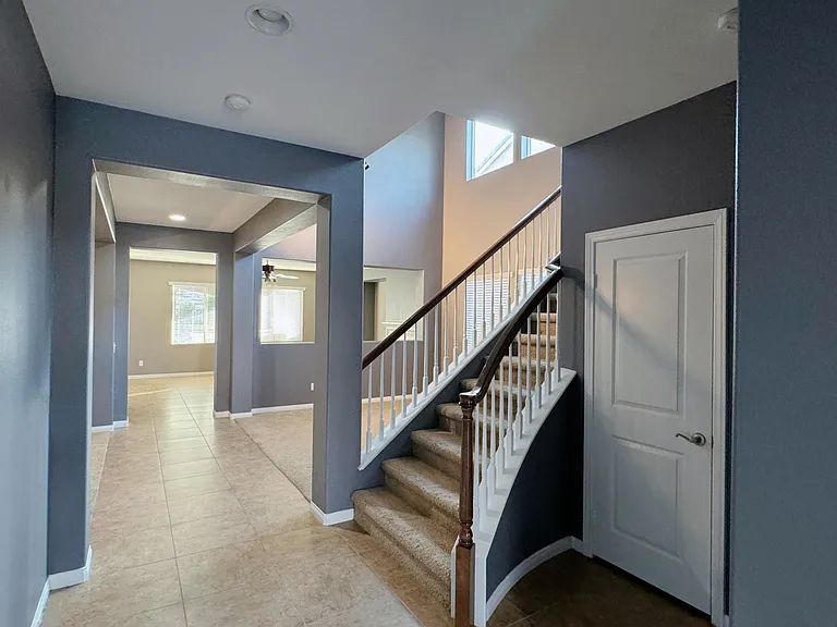 1373 Aztec Ct — Photo 6