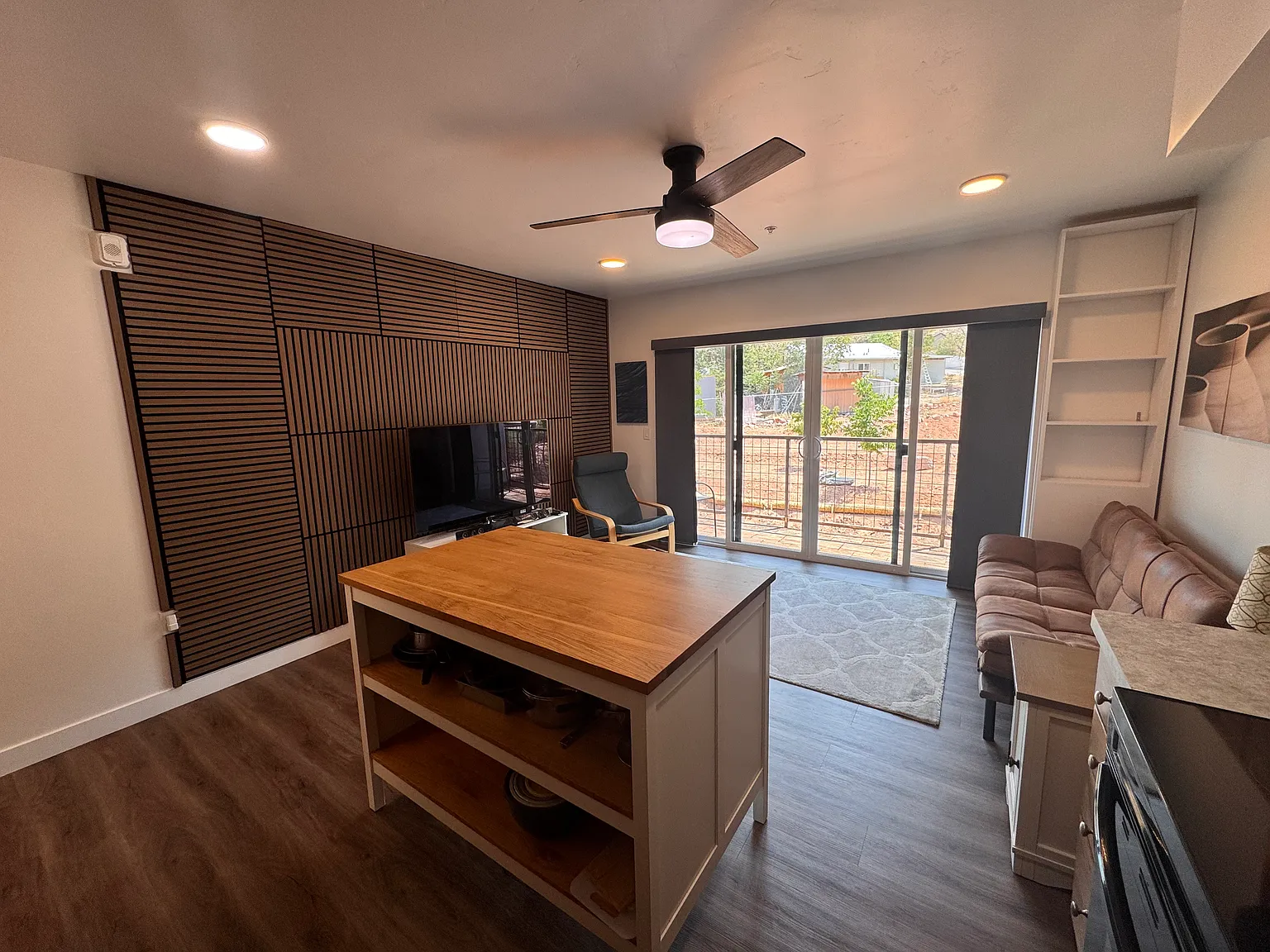443 Kane Creek Blvd — Photo 2