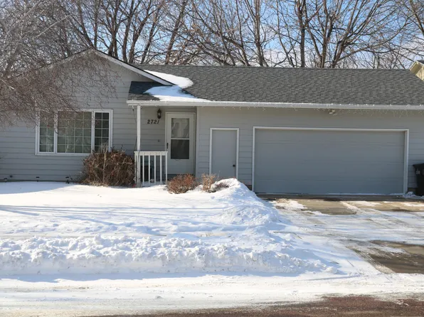 2721 S Maywood Dr, Sioux Falls, SD 57110