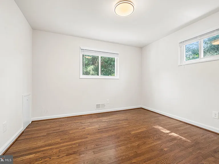 5313 Taney Ave — Photo 24
