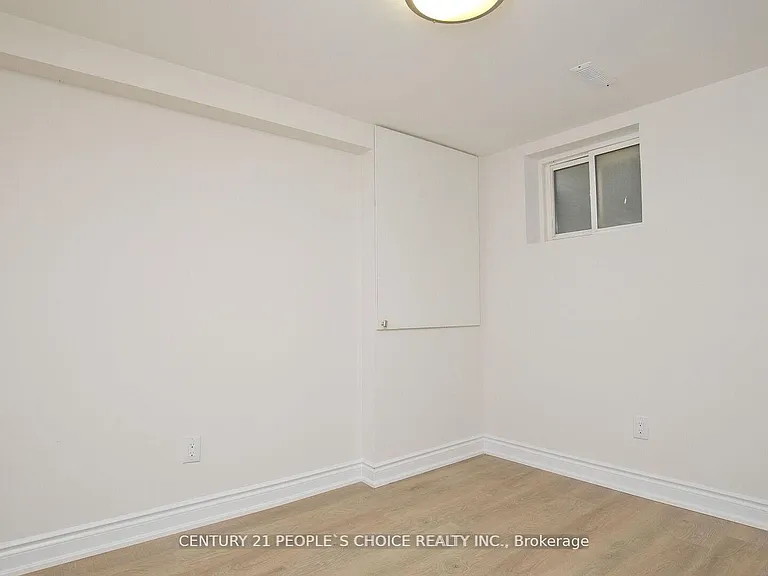 2 Betteridge Ln W — Photo 18