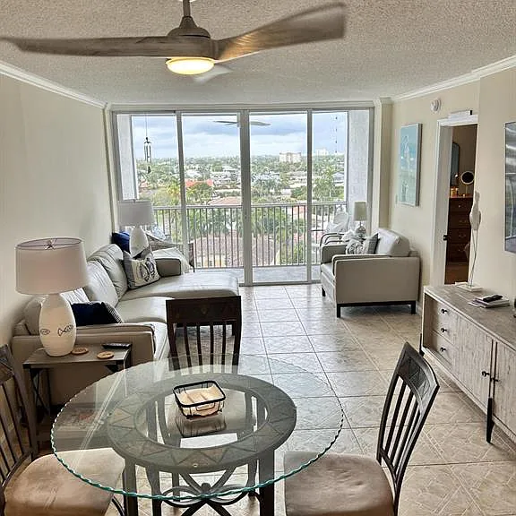 1391 S Ocean Blvd #909 — Photo 2