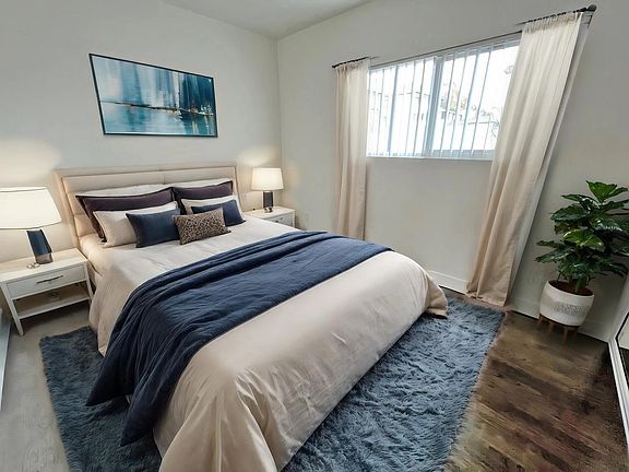 4th image of 3853 Montclair St APT 3