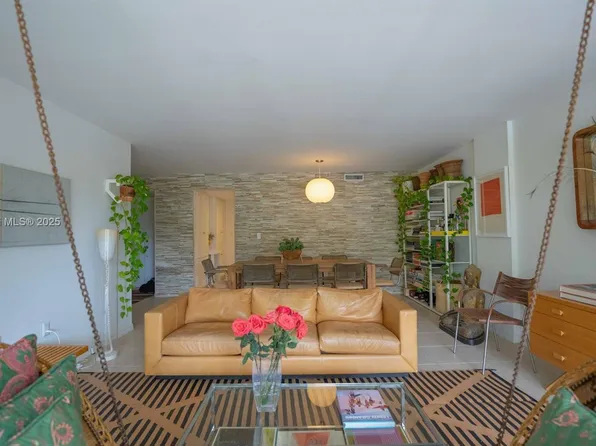 199 Ocean Lane Dr APT 313, Key Biscayne, FL 33149