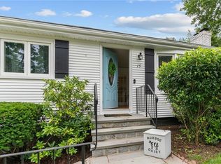 15 Elmwood Dr, Cumberland, RI 02864