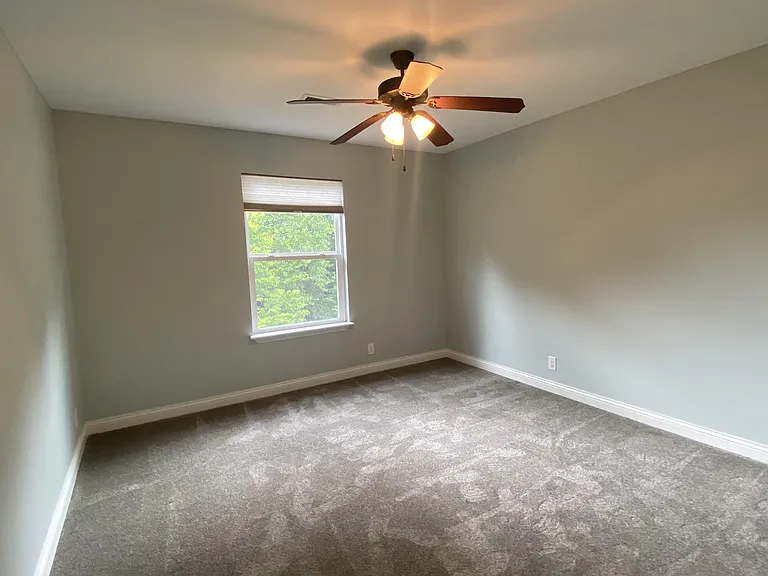 355 Vineland Place Dr — Photo 22