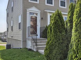 417 Dickens Dr, Lancaster, PA 17603