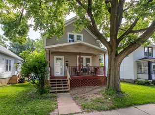 392 Glen Oak St, Dubuque, IA 52001