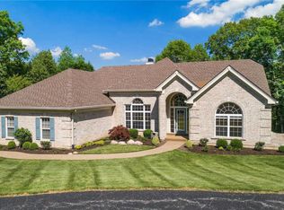 16707 Highland Summit Dr, Ballwin, MO 63011