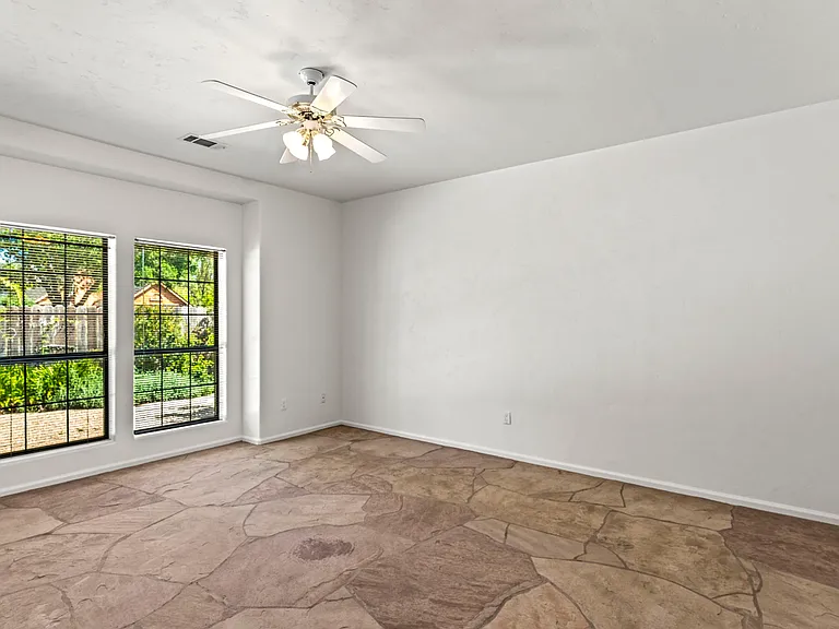 6578 Oak Leaf Ct — Photo 20