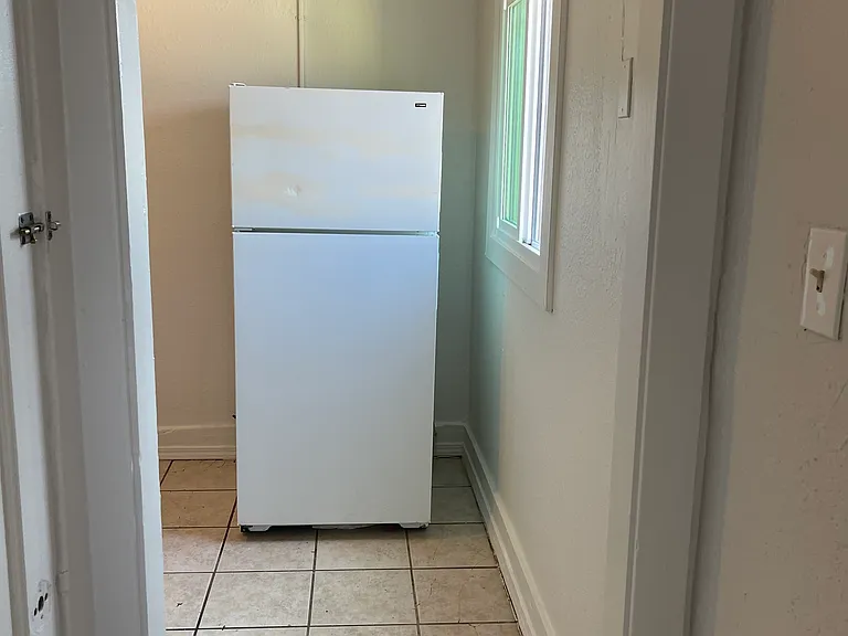 545 N California St #11 — Photo 4