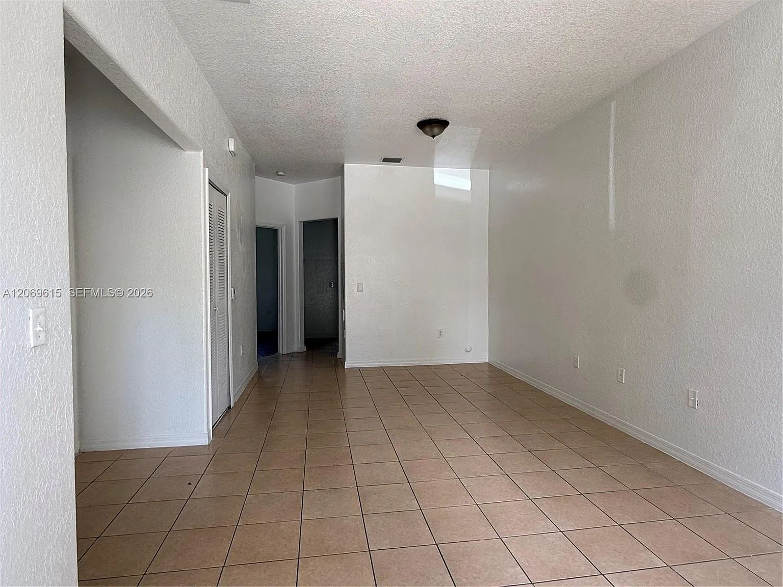 Old Biscayne Villas Condo — Photo 4
