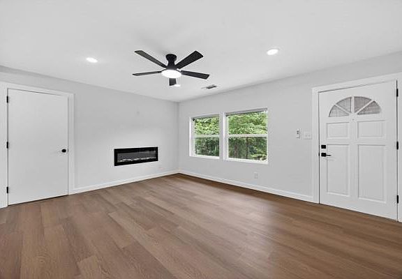 5th image of 4128 Lindsey Dr