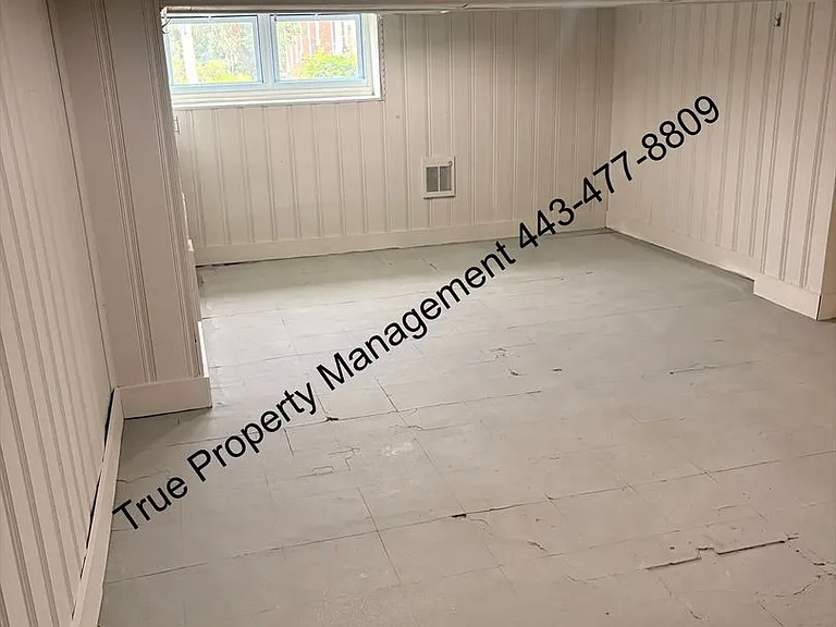 1107 N Longwood St — Photo 16