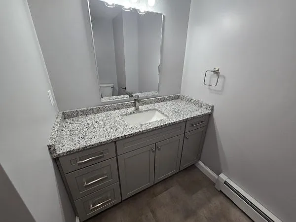 200 State St #10 — Photo 8