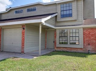 10041 Spring Place Dr, Houston, TX 77070