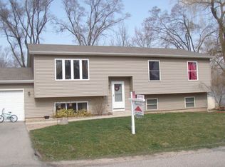 W876 Hyacinth Rd, Genoa City, WI 53128