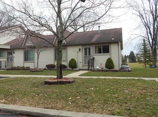 5868 Okemos Rd, Haslett, MI 48840