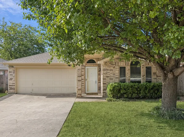 10405 Pleasant Mound Dr, Fort Worth, TX 76108