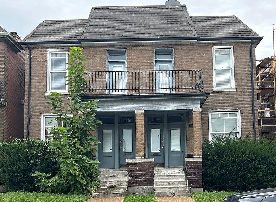 1st image of 3636 Blaine Ave