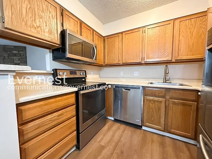 427 Wright St #108 — Photo 3