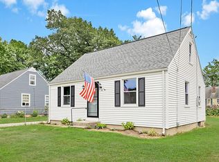 23 Midway St, Springfield, MA 01151