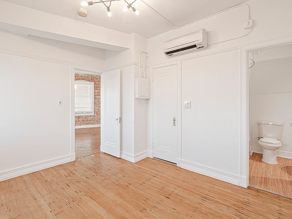 1st image of 115 S Isabel St #509