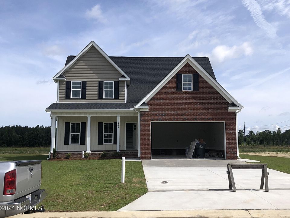 1st image of 908 Finn Court