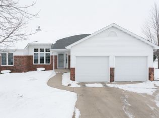 3305 N Mistwood Ln, Appleton, WI 54914